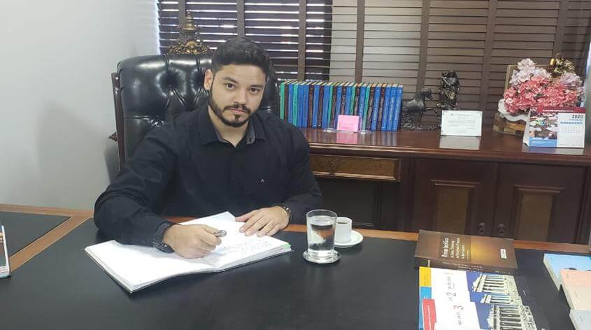 Ex-aluno do UNIVEM é aprovado em seis Concursos Públicos