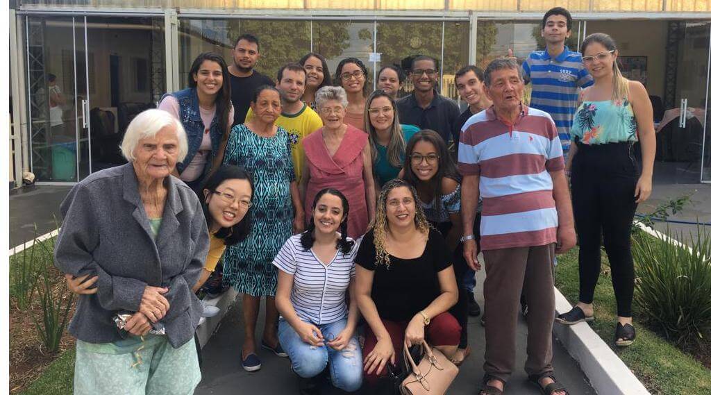 Alunos de Administração e Ciências Contábeis dão exemplo de cidadania