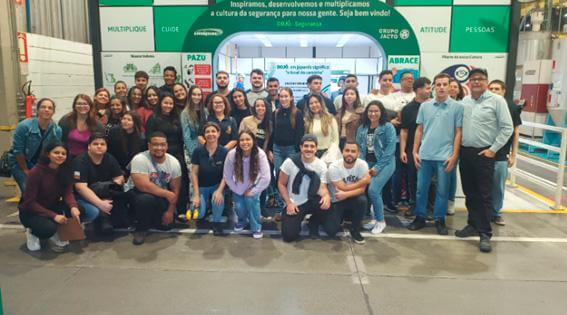﻿Visita Técnica à UNIPAC inspira alunos de Engenharia de Produção do UNIVEM