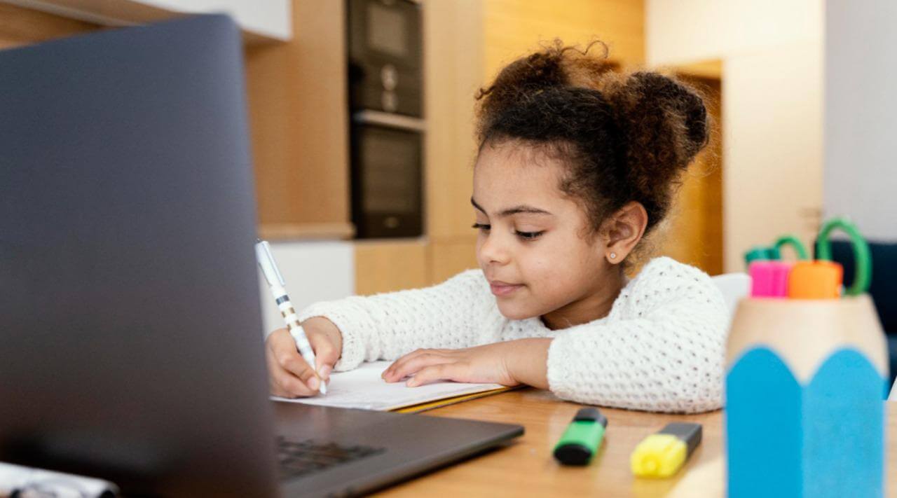 Programa Educação em Casa desenvolvido pelo UNIVEM para atender rede municipal de ensino da cidade mostra eficácia